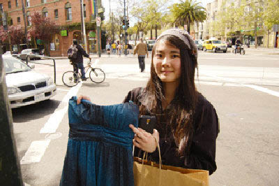 美“公主计划”送毕业舞会礼服华裔女生青睐