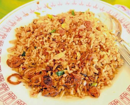新加坡华人嫌马来炒饭过辣报案3天辣味未消求医