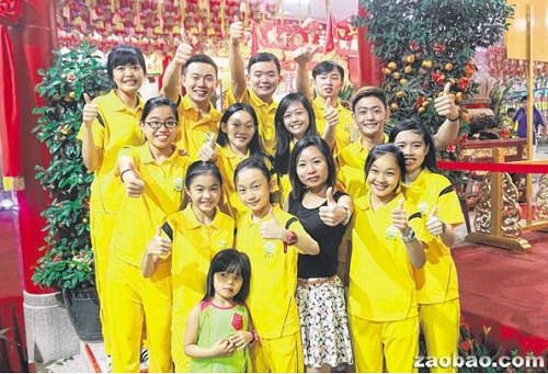 新加坡老庙宇焕发新活力华裔“小字辈”当家(图)
