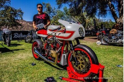 美华裔车迷耗时一年自制手工摩托车获大奖(图)