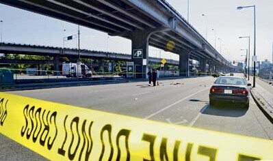 ��һ����Ů�ӹ���·��ײ����������˾�����ݣ�ͼ��