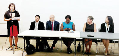 ������Ů��Ա����̸��С��ҵ������������´�ʩ