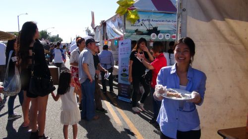 美国柔似蜜市政府举办中秋嘉年华吸引华裔居民