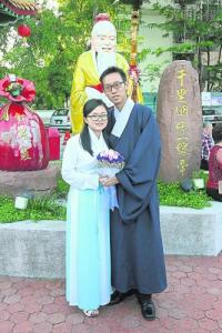 大马118对新人9月9日结良缘华人穿汉服结婚(图)