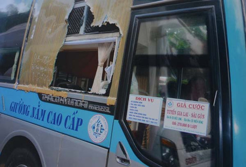 Խ��ƶ������ʯ���ҳ��¼�Ƶ���й��˿ͱ�����