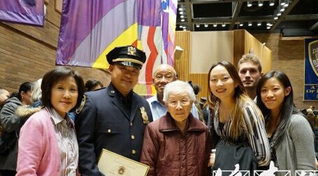 纽约市警总局举行升职典礼5位华裔警员获晋升