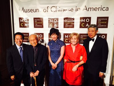 美国华人博物馆举行颁奖晚宴104岁华人先驱获奖