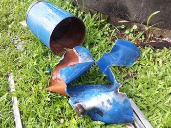 大马一华裔男子疑因氧气罐爆炸被弹飞双脚重伤