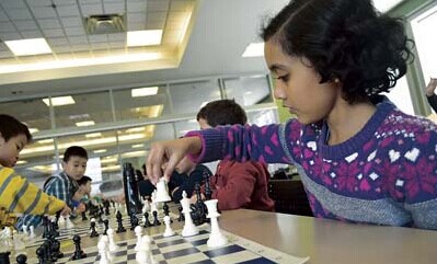 加拿大举办儿童国际象棋赛华裔小将包揽三甲(图)