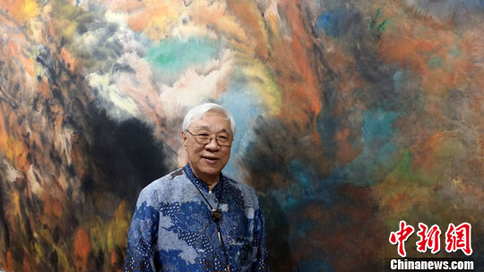 印尼华裔画家获法国美协卢浮宫国际美术展金奖