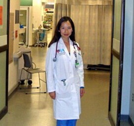 美华裔新移民女性任卫生局长冲破“玻璃天花板”