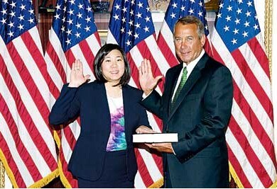 美华裔国会议员孟昭文宣誓连任将推动移民改革