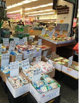 纽约下雪未阻华裔购物热华埠超市火锅食材热卖