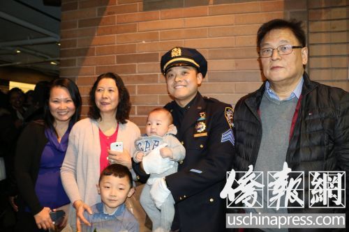 纽约市警总局举行升职典礼3名华裔警员晋升(图)