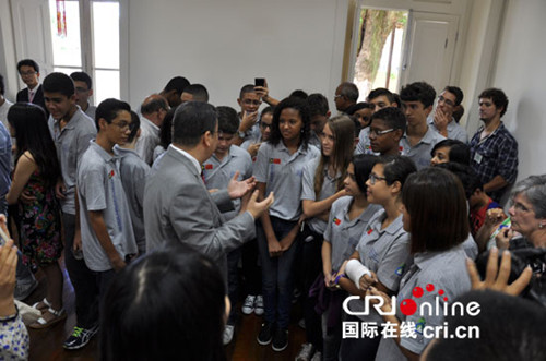 ������Լ������˫��ѧУ��ʽ������ͼ��