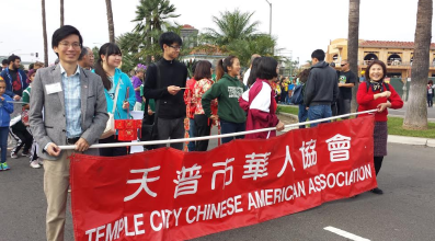 美国天普市华裔议员候选人忙拜票吁华裔积极参与