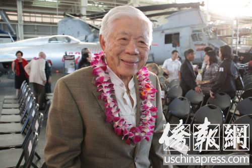 美华裔老兵回忆二战往事鼓励了解历史学习中文