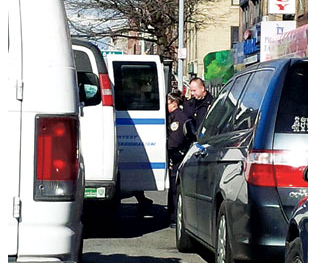 ŦԼ����˵�����4�������Ƴ˿Ͱ�æ������Χ