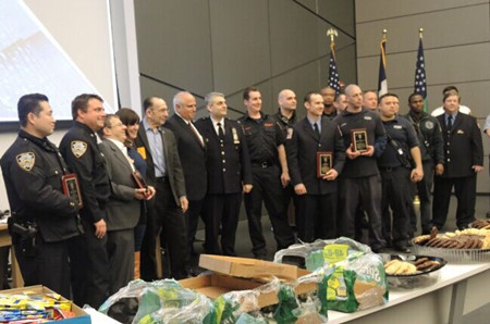 ŦԼ�����ƻ���ͨ΢���˺ż�ǿ�뻪�˾���ͨ