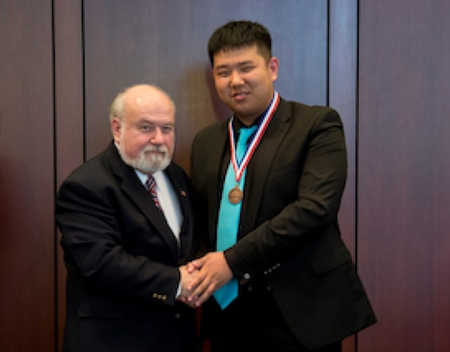 �����������ӵ�����о�ר����15����У¼ȡ