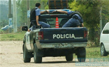 ����͢һ���˳������е���˽���Ա��������