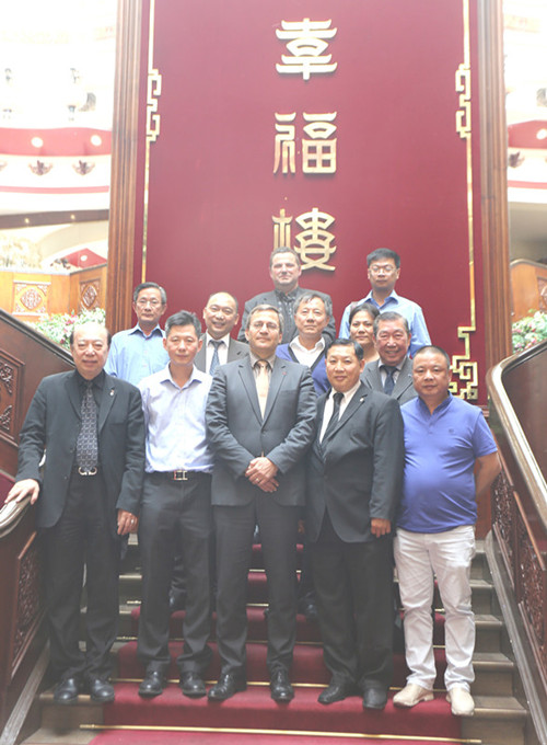 巴黎大区议员与亚裔代表座谈关切华人治安问题
