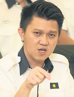 �����������λ��ḱ�̳�����Ҫ������Сʦ������