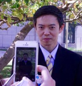 美月子中心案华裔律师被追加罪名庭上拒不认罪