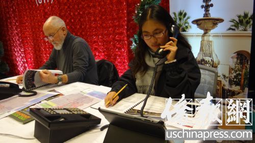 美国玫瑰花车游行127年来首次开通中文服务热线