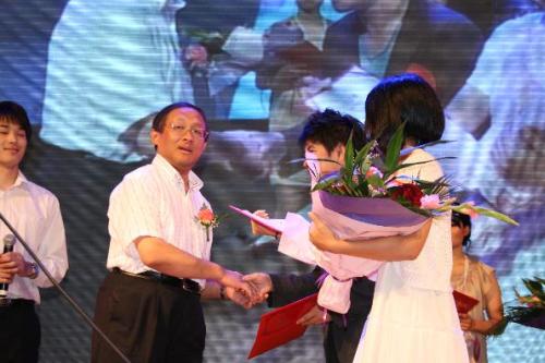 ȫ�ձ������꺺�������Ļ�Ϻ��Ȱ��Ա��ϯ�佱