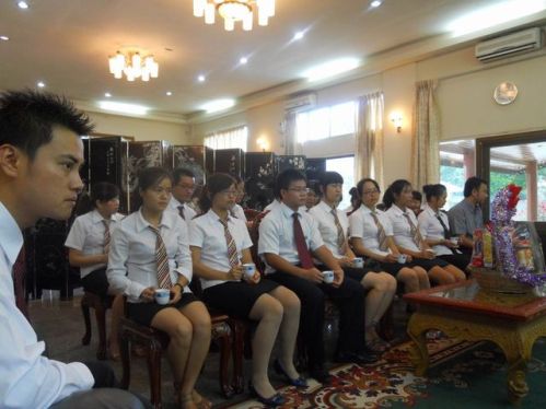 重视华文教育缅甸曼德勒中领馆接待中方教师