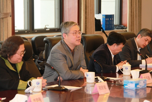 中国华教基金会秘书长赴华北电力大学考察春令营