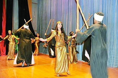 海外中国文化中心:炎炎夏日好戏不断