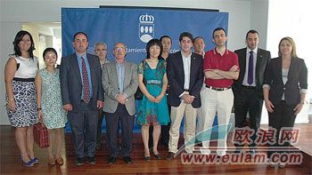 ���������������г���������˫��ѧУǩ����Э��