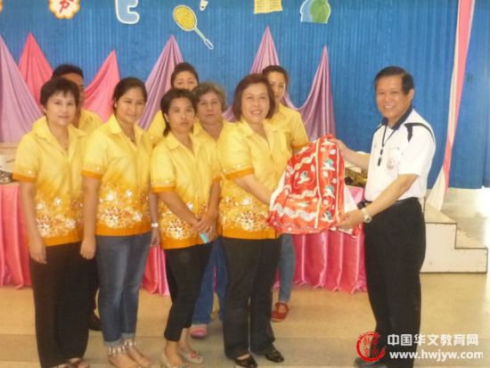 泰国达府民校教师运动会在美速智民学校举行