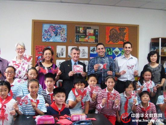 澳大利亚校长访问团参观上海华文教育基地