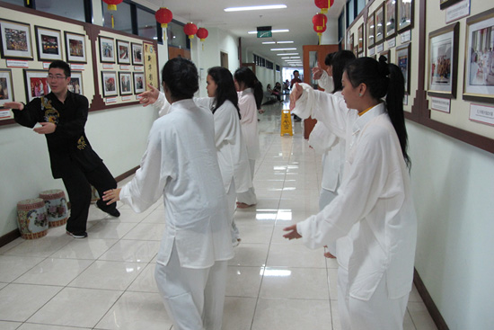 雅加达伦敦学院师生访问印尼阿拉扎大学孔子学院