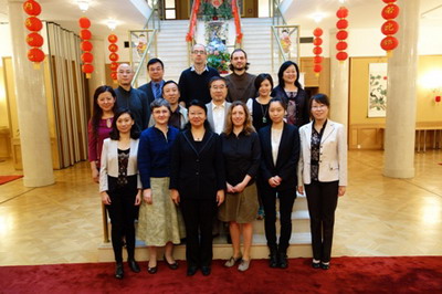 �й�פ�ݿ�ʹ�ݾٰ캺���ѧ��״�뷢չ���ֻ�