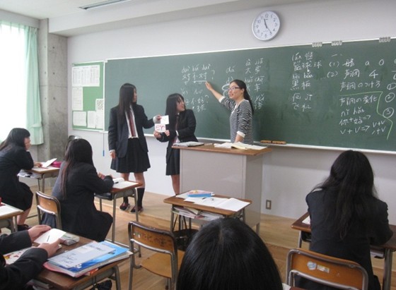 日本北陆大学孔子学院高中汉语教学全面展开