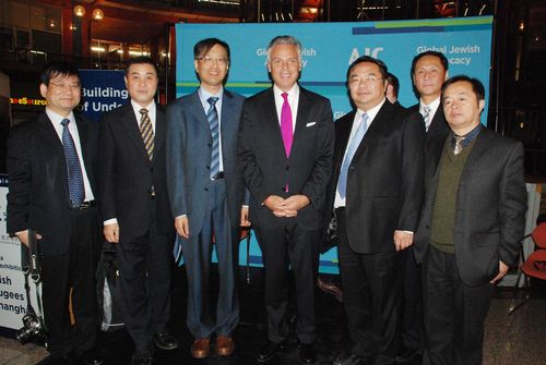 “犹太难民和上海”图片展在芝加哥揭幕(图)