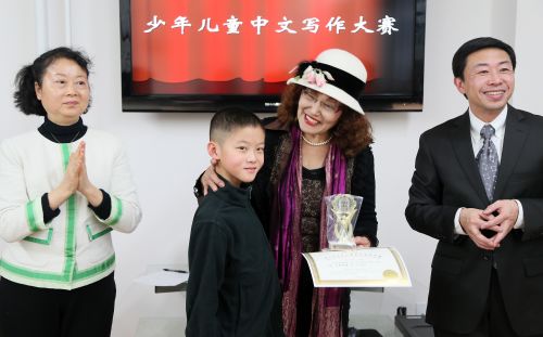 美国办少儿中文写作大赛获日本中文爱好者资助