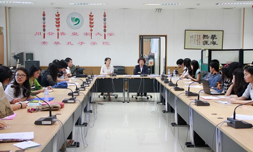 泰国素攀孔子学院举办合作学校汉语教师培训