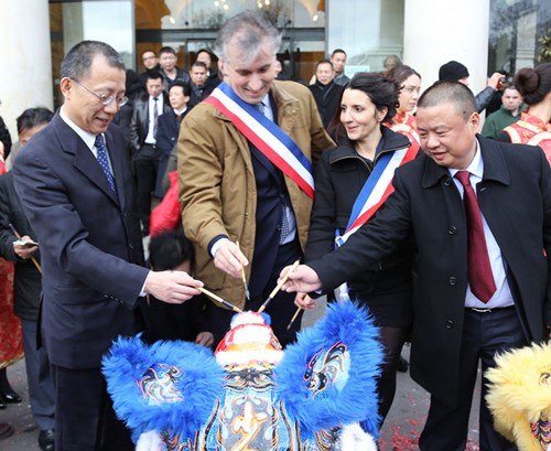 巴黎19区庆中法建交50年率先拉开庆马年春节大幕