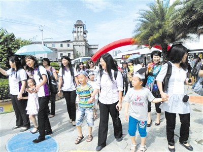 2013福建海外华教工作回眸:功在当代利在千秋