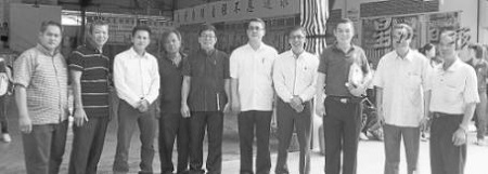 大马两华小提升校园体育设施改善教学条件