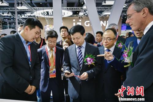 OPPO�ϰ�������г����׶ȵ�һR11��������������