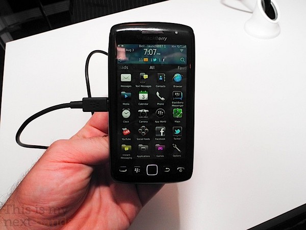 12ghz商务全触屏旗舰黑莓9860美图赏