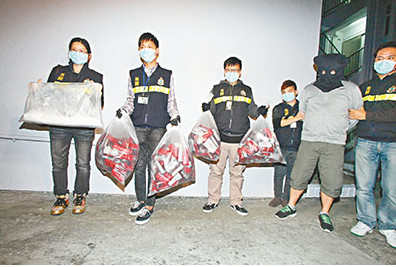 香港警方圣诞前加强扫毒行动截获逾千万毒品(图)