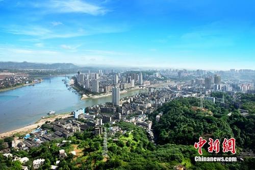 ����ʽӹ����߶˻�չ�ᡰ�Ʋ��ᡱ����������Ƭ