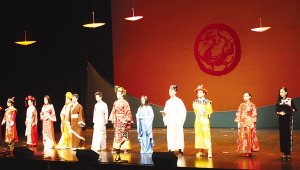 美国纽约大学中国留学生原创文艺节目登林肯中心